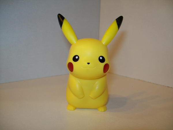 Fichier:Promo McDonald's 2012 - Figurine Pikachu.png