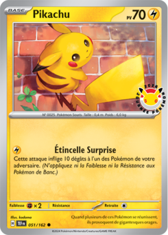 Carte Écarlate et Violet Forces Temporelles 051 (Logo de la Journée Pokémon 2026).png
