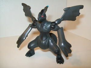 Collection McDonald's 2011 - Figurine Zekrom.png