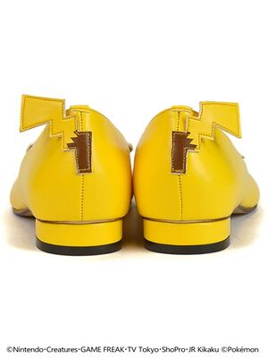 Ballerines Pikachu unies Arrière Esperanza.jpg