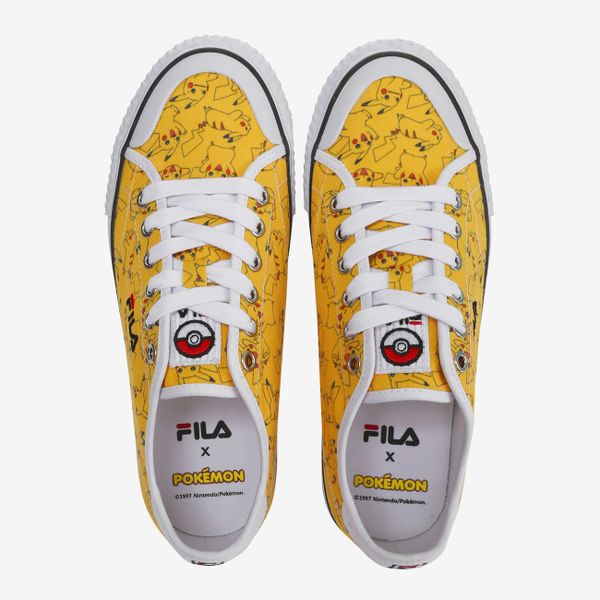 Fichier:Chaussures 2 Pikachu Fila.jpg