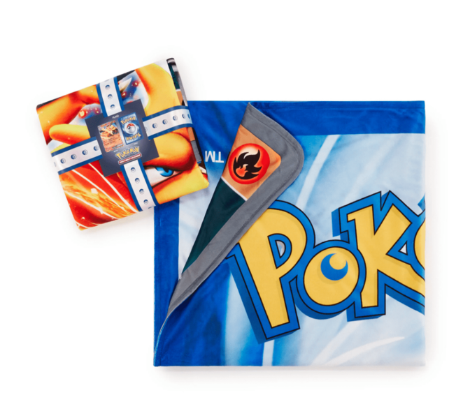 Fichier:Celio plaid Dracaufeu plié JCC.png